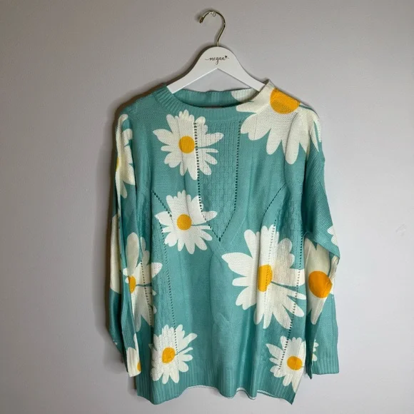 NWT | C+D+M Teal Floral Sweater | Size Large - Picture 2 of 6